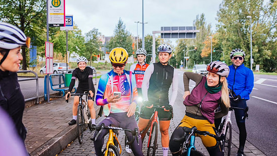 Stuttgart überzeugt mit einem ausgebauten Radwegenetz, barrierefreien Bahnhöfen und guten Abstellmöglichkeiten.