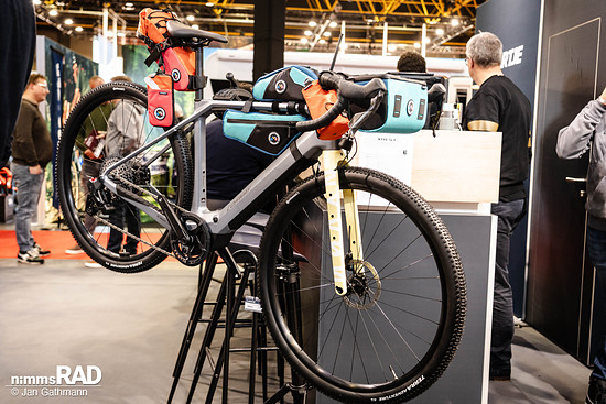 Conway Nyvon Adventure – E-Gravel für lange Touren