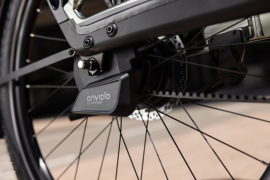 Beim Charter+ 5 ist eine Enviolo-Nabe mit AUTOMATiQ vorgesehen, bei der die Trittfrequenz automatisch gehalten werden soll.