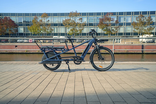 Groß (ETHREE 500 BLEU ABYSSE - 8931608 - 001 --- Expires on 06-01-2030)