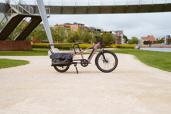 Hinten sind laut Hersteller bis zu 80 kg Zuladung möglich.