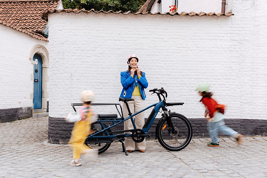 Groß (ETHREE 500 BLEU ABYSSE - 8931608,8958232,8931610 - 000 --- Expires on 19-11-2029(2)(3)(4)(5)(6)(7)(8)(9))