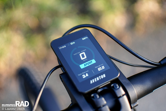 Über die Aventon Control Unit und die MyRide-App lassen sich Fahrdaten einsehen sowie Fahrmodi, GPS-Tracking und Alarmfunktionen steuern.