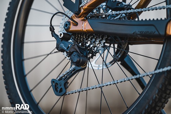 Die Shimano Cues-Schaltung stellt 10 Gänge zu Verfügung.