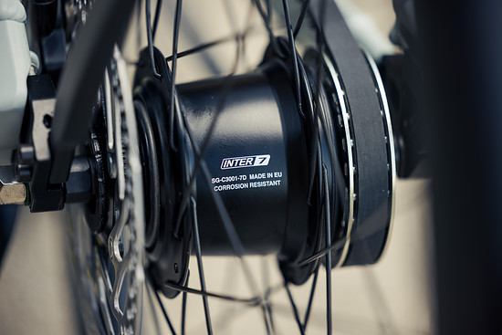 Beim Vector 10 übernimmt eine Shimano Nexus Inter-7 Nabenschaltung...