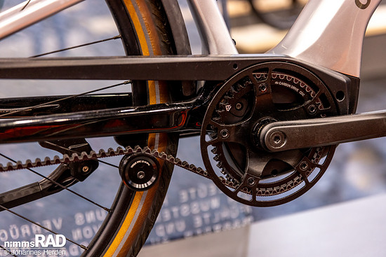 Mit Bosch Performance Line SX setzt Cannondale am Flying V auf den leichten Performance Motor.