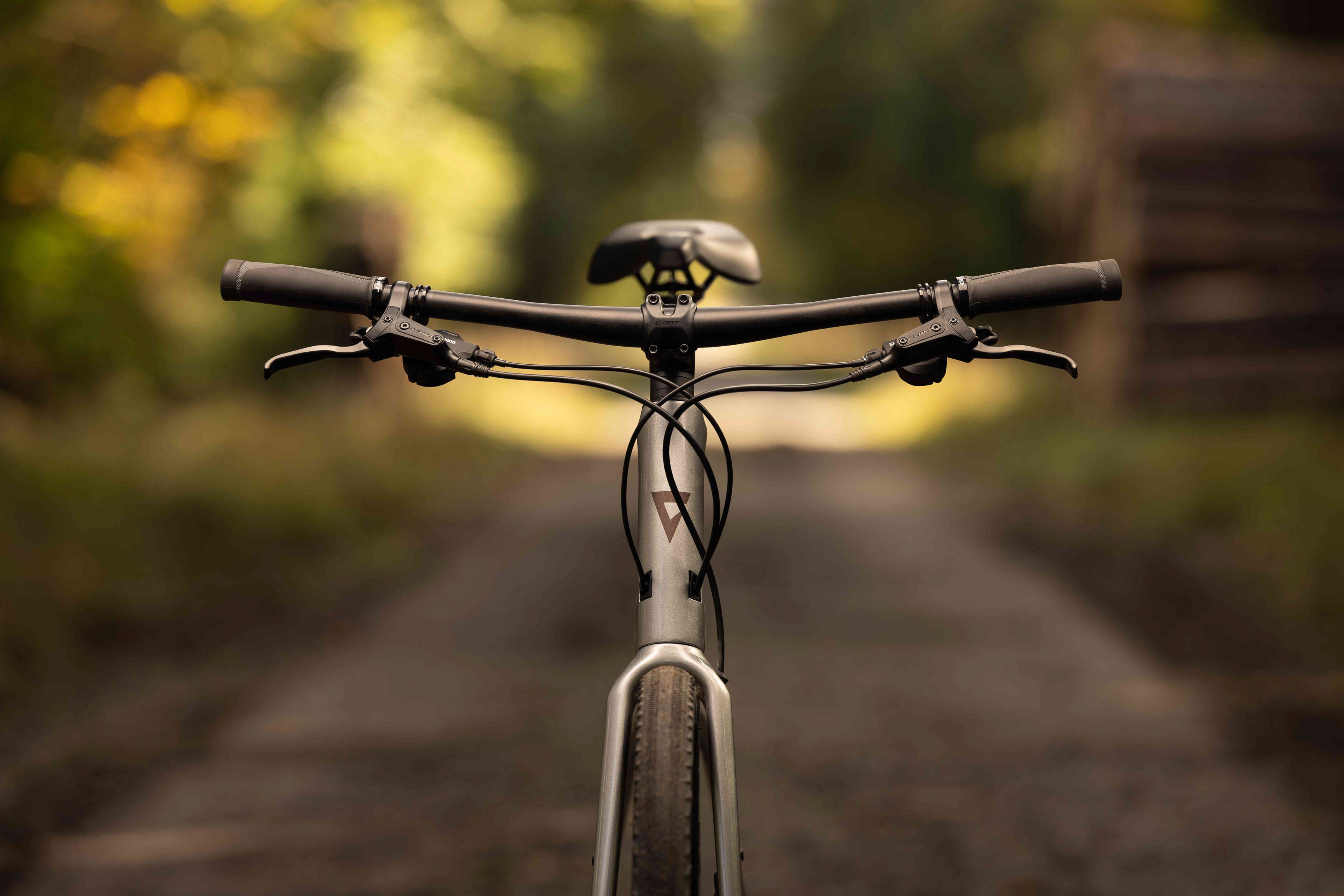 Foto: Die Kombination aus Gravel-Rennrad und MTB-artig…