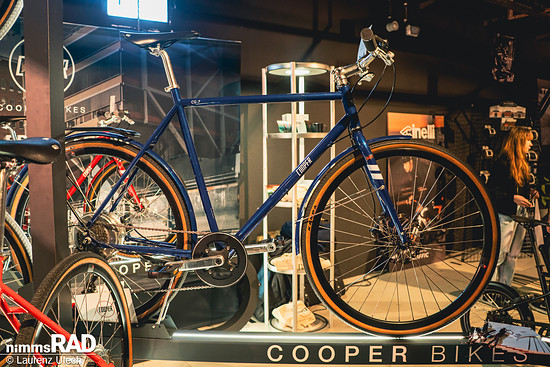 Die Urban Bikes von Cooper kommen mit unscheinbarem Design – und unscheinbarem Heckmotor!