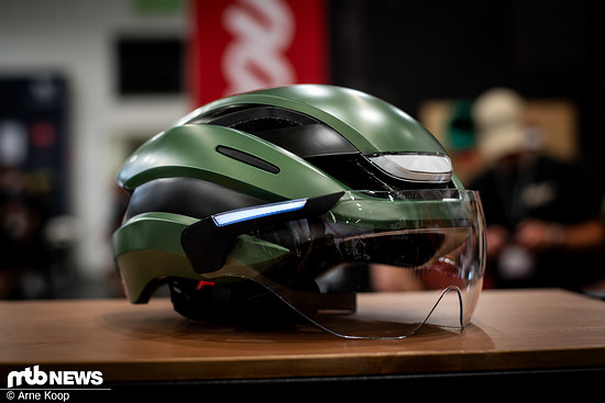Die E-Bike Version des smarten Helms kann noch mehr kinetische …